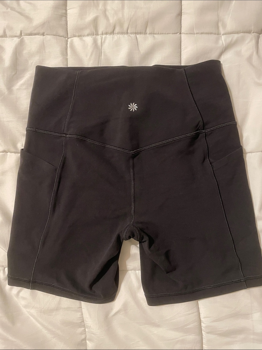 Athleta Salutation Stash Pocket 7” Biker Short Women's Black High-Rise Medium - Picture 7 of 11